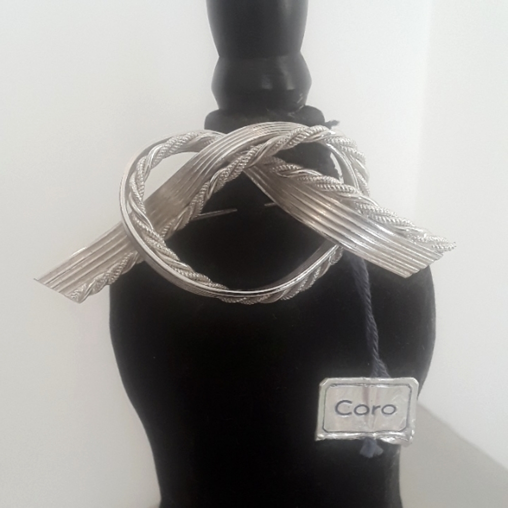 Coro Brooch-Vintage